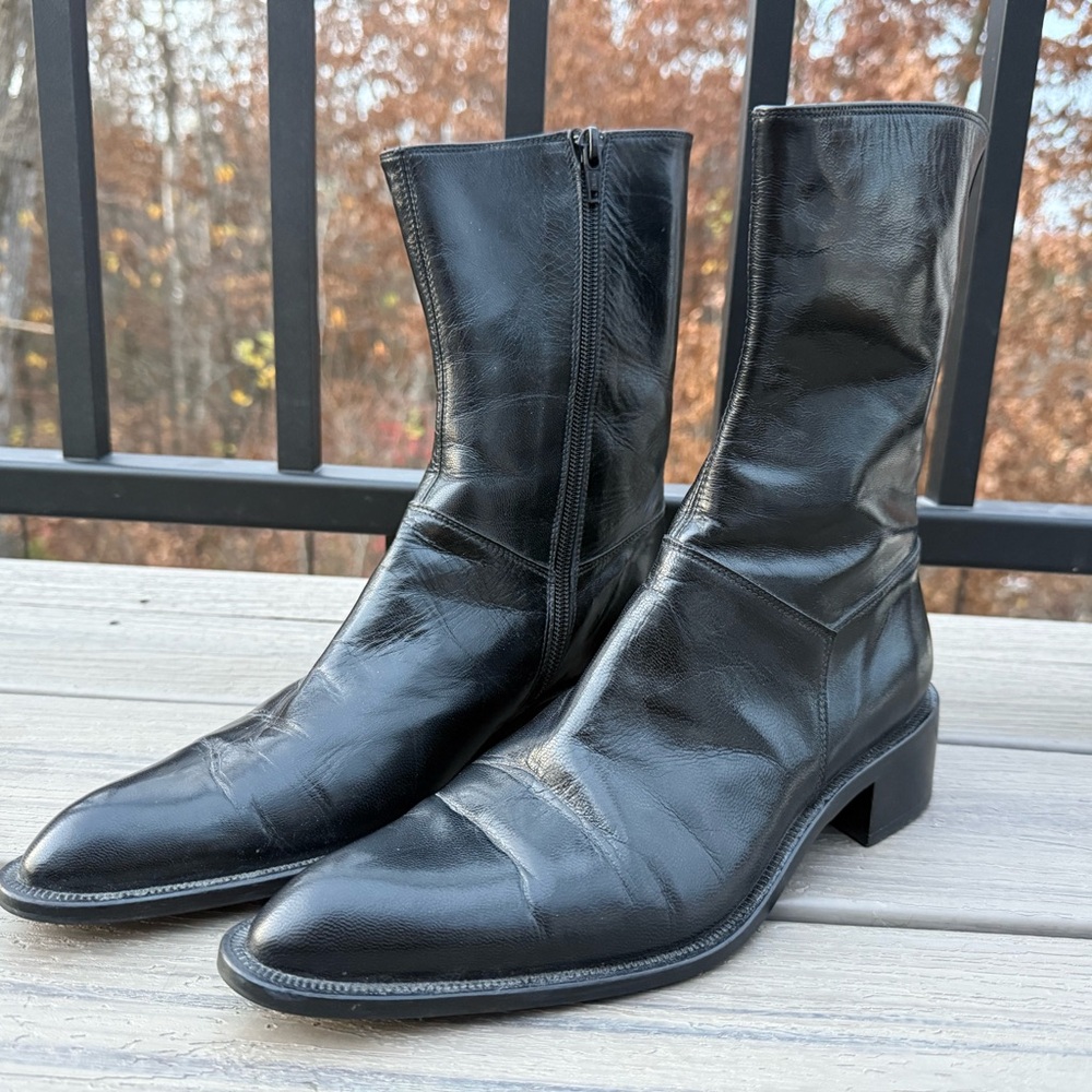 Chic and elegant used in good condition Billi Bi booties